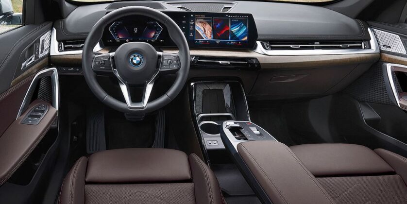 BMW iX1
