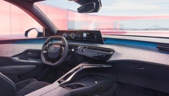 Peugeot e-3008 Electric 210 FWD