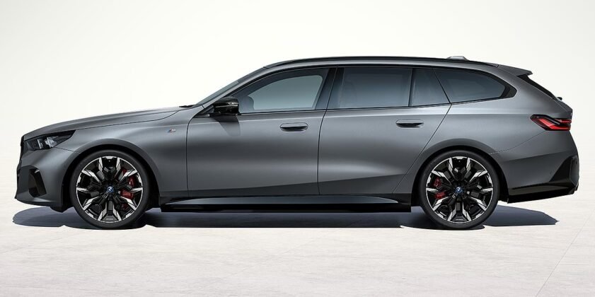 BMW i5 Touring