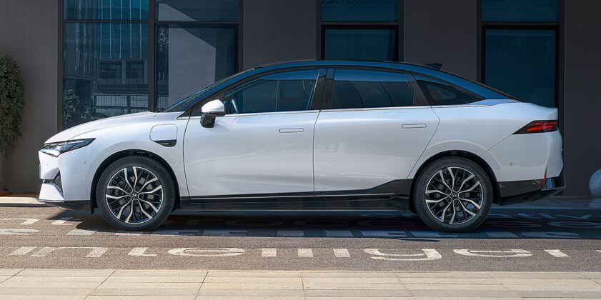 XPeng P5