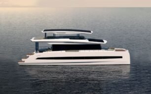 Silent Yachts 80 (SY80)