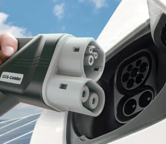 NACS vs CCS vs CHAdeMO: The Ultimate EV Plug Guide for 2025