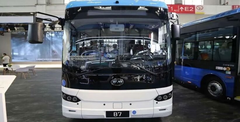 BYD B7