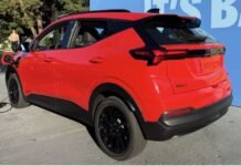 Chevrolet Bolt Returns and It’s Cheaper, Faster, and Smarter Than Ever Chevrolet Bolt