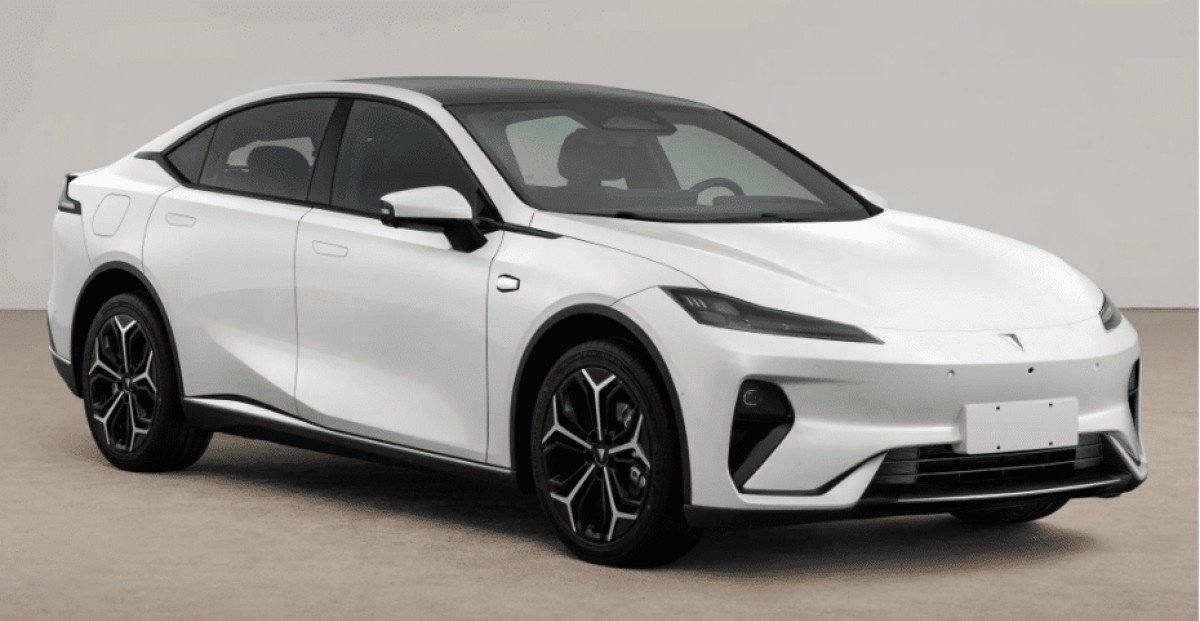 Deepal L07: Smart Electric Sedan by Changan and Huawei with EV & EREV Options Deepal L07: Smart Electric Sedan by Changan and Huawei with EV & EREV Options