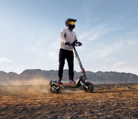 2025 Most Expensive Electric Scooters: Top Models Compared NAVEE XT5 Pro