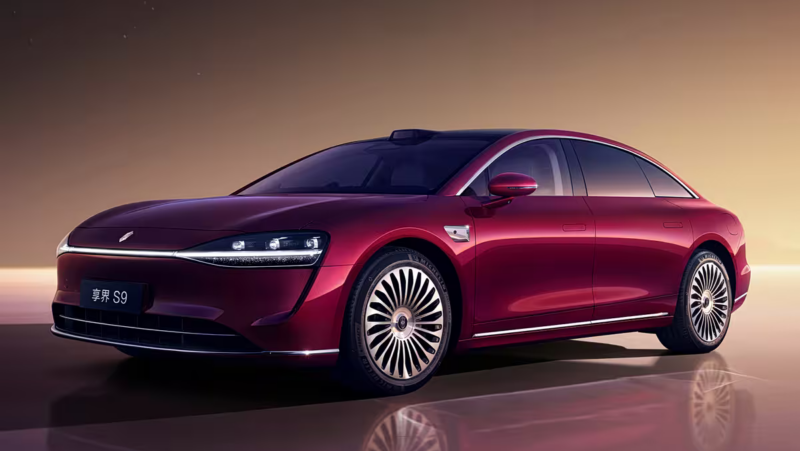 Stelato S9: Huawei and BAIC’s Luxury Sedan with Advanced ADAS and Over 1300 km Range