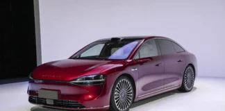 Stelato S9: Huawei’s First Luxury Electric Sedan Makes a Bold Entry