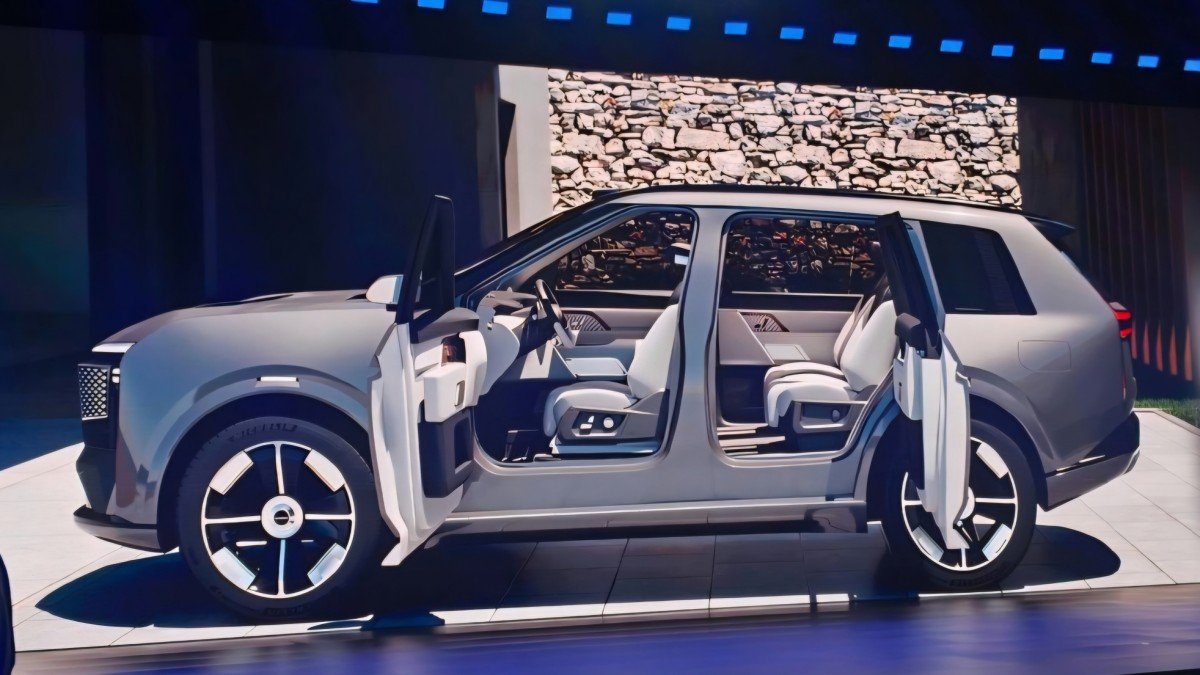 Chery Unveils Exeed ES7 GT, ES8, ET8, and ET9 Electric Cars With Fast Charging and Advanced Tech