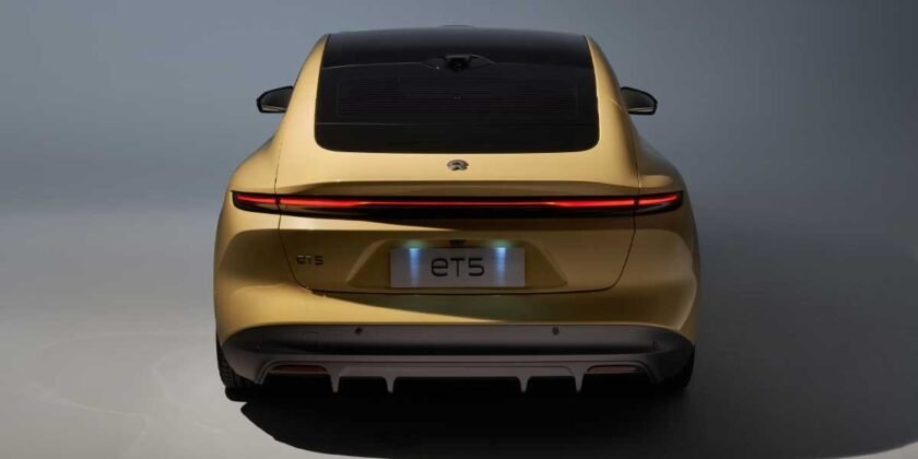 NIO ET5