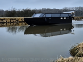 Solar Electric Boat Travels 200 Miles Without Fossil Fuel Solar Electric Boat Travels 200 Miles Without Fossil Fuel