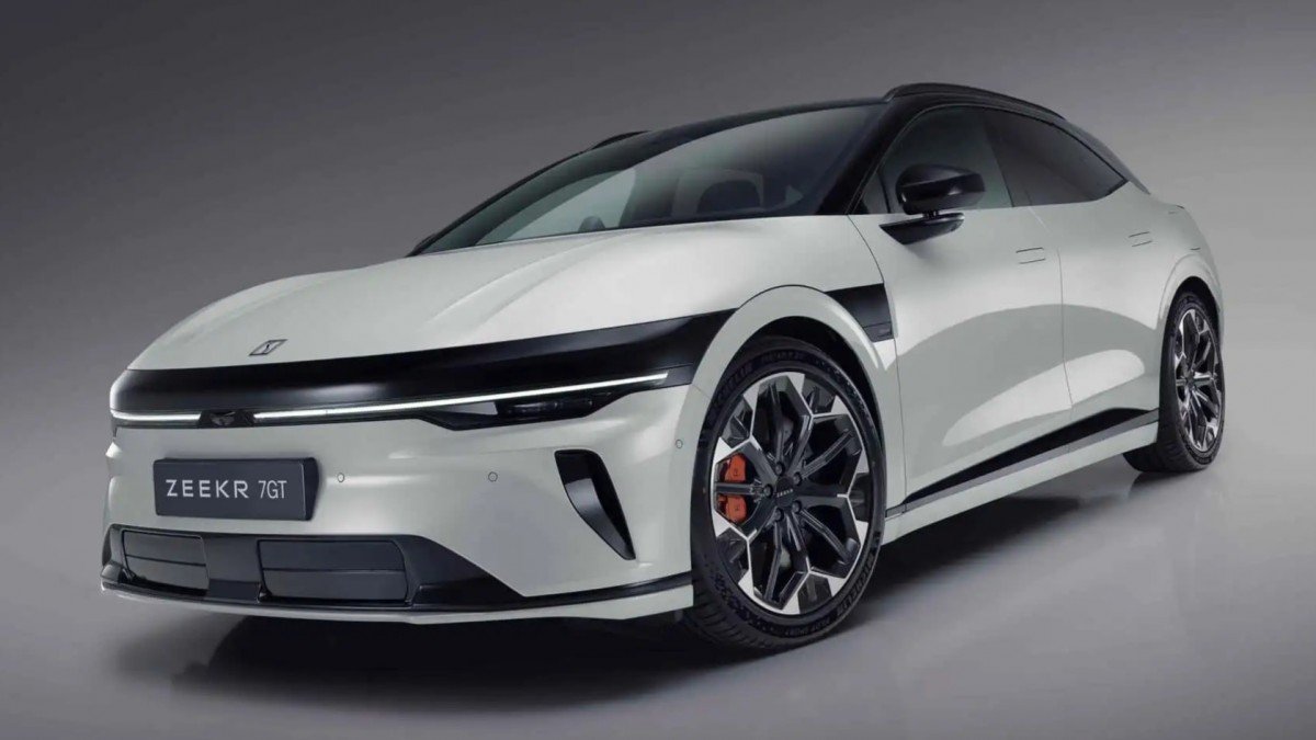 Zeekr 7GT Sets Europe’s Fastest EV Charging With 480 kW and 13 Minute Stops