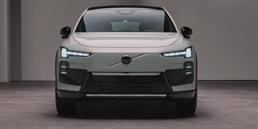 Volvo EX60 Cross Country