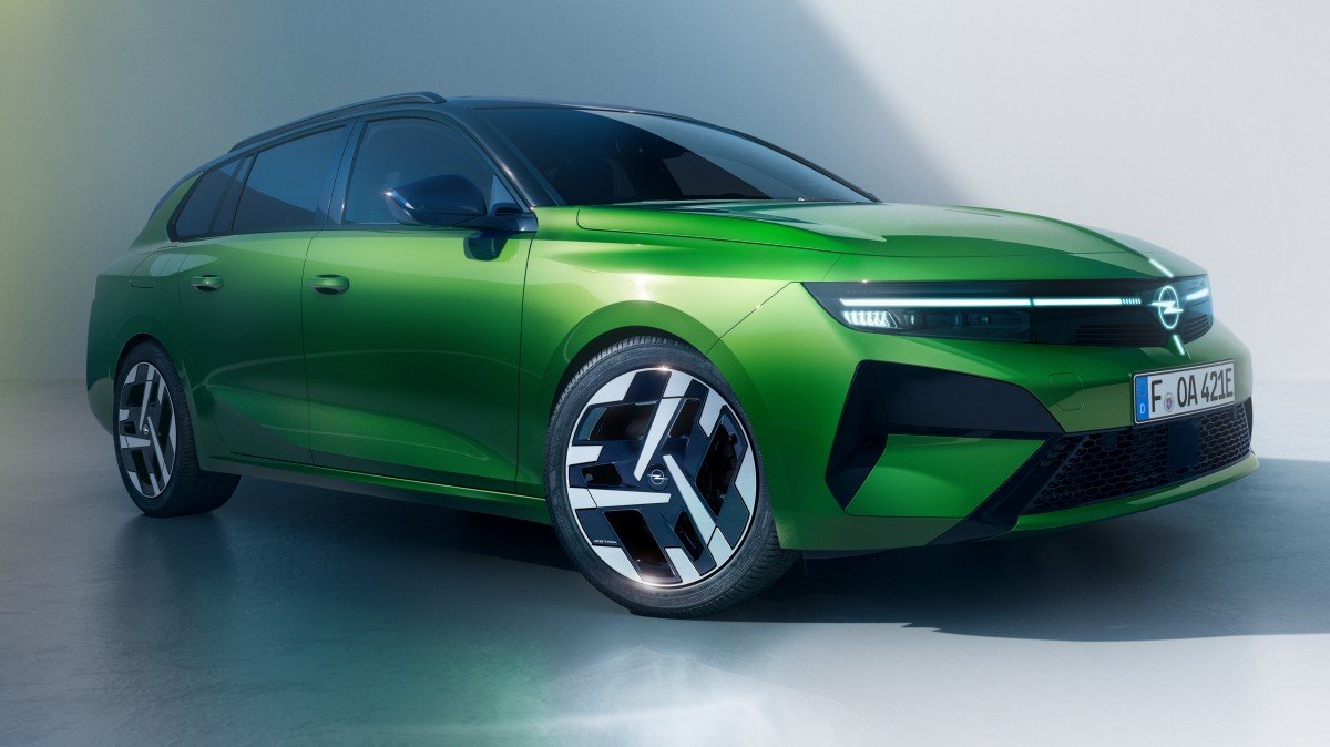 New Opel Astra Electric Gets Bigger Battery With No Price Increase New Opel Astra Electric Gets Bigger Battery With No Price Increase