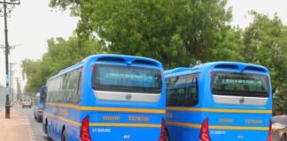 Zulum Deploys 20 Luxury Electric Buses in Borno, Fixes Fare at ₦50 Amid Petrol Price Hike Zulum Deploys 20 Luxury Electric Buses in Borno, Fixes Fare at ₦50 Amid Petrol Price Hike