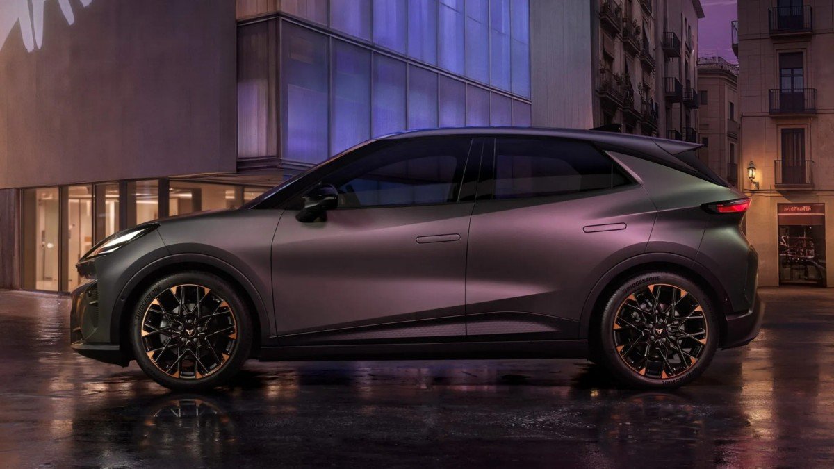 Cupra Raval Revealed: Specs, Range, and Price of Spain's New Electric Hot Hatch Cupra Raval Revealed: Specs, Range, and Price of Spain's New Electric Hot Hatch