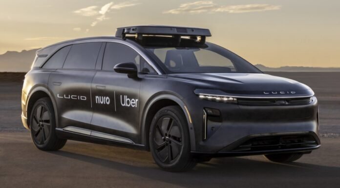 Uber’s Self-Driving Lucid Gravity Robotaxi Is Now Carrying Real Passengers in San Francisco Uber's Self-Driving Lucid Gravity Robotaxi Is Now Carrying Real Passengers in San Francisco