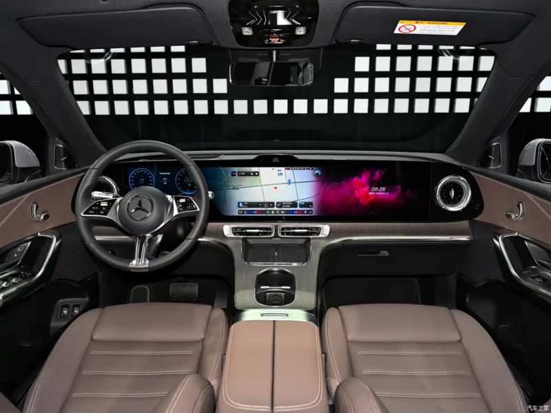 Mercedes-Benz GLC L EV Debuts at Beijing 2026: 800V Fast Charging, 700km Range, and a 39-Inch Screen