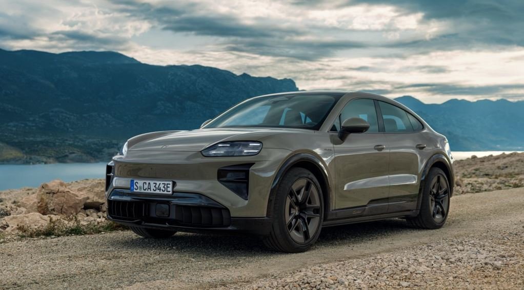Porsche Cayenne Coupé Electric Debuts at Auto China 2026