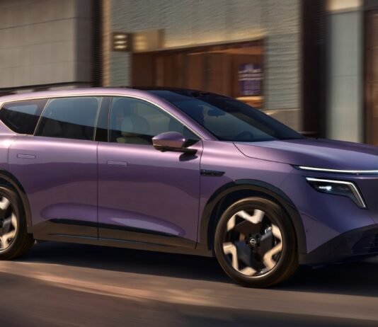 Dongfeng Nissan NX8 Launches in China: BEV and EREV from $23,300, Up to 901 Miles Total Range Dongfeng Nissan NX8 Launches in China: BEV and EREV from $23,300, Up to 901 Miles Total Range