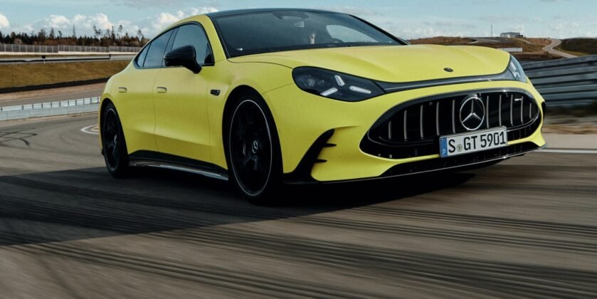 Mercedes AMG GT 4-Door Coup&eacute;