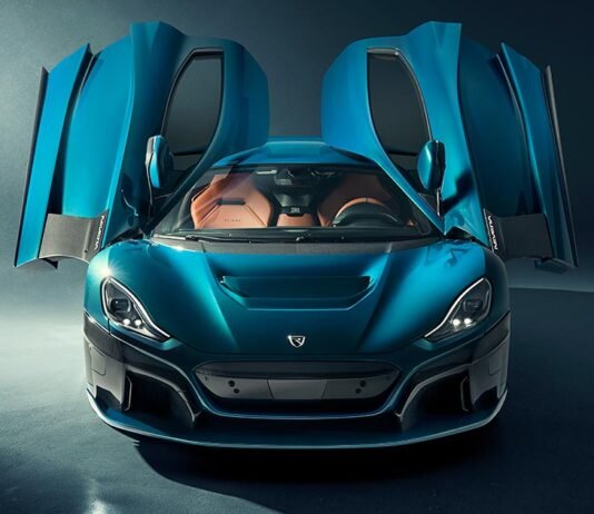 Fastest Electric Cars in the World 2026: Top 10 Ranked