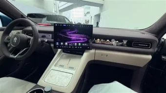 AITO M6