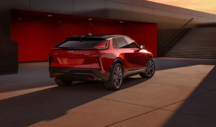 Cadillac LYRIQ 2027