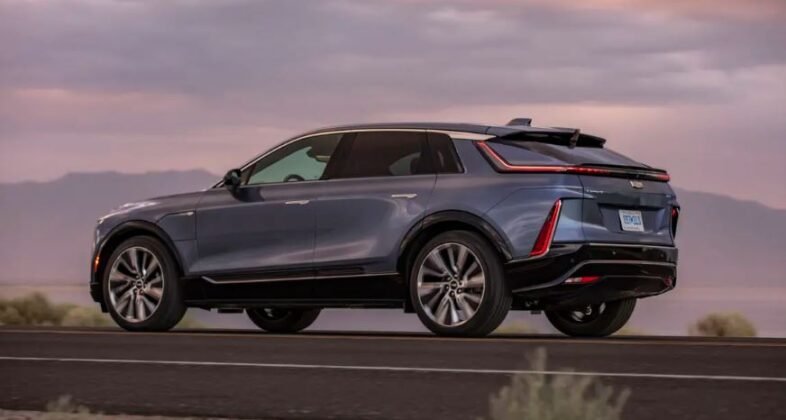 Cadillac LYRIQ 2027
