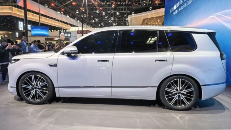 BYD Sealion 08