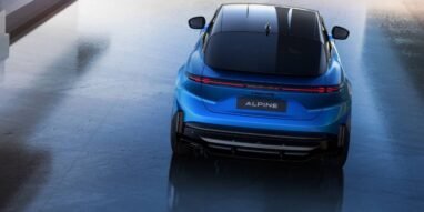 Alpine A390 rear