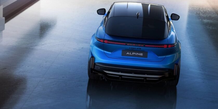 Alpine A390 rear