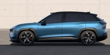 Nio EL7 side