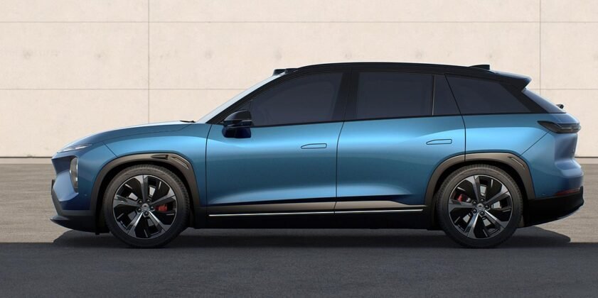 Nio EL7 side