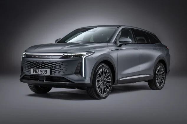 Omoda 9 front