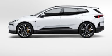 Polestar 4 SUV side
