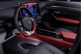VinFast VF7 inside
