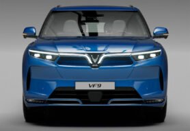 VinFast VF9 front
