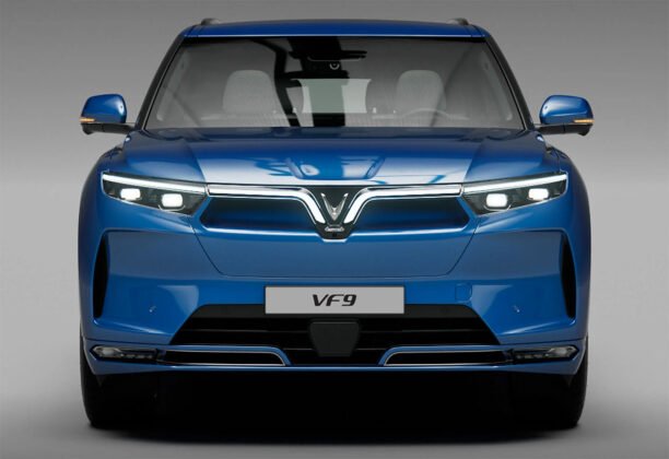 VinFast VF9 front